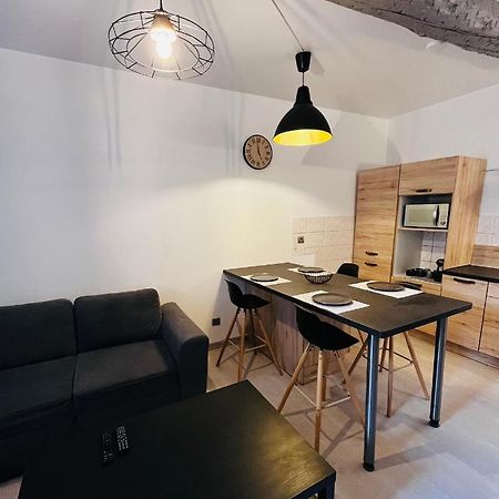 Appartement T2 Dans Le Centre Ville De Carcassonne Exterior foto